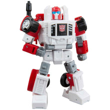 Transformers - Age Of The Primes: Deluxe Class Swerve Figure