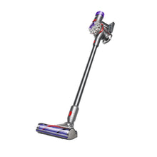Dyson V8 Advanced + Car Cleaning Kit