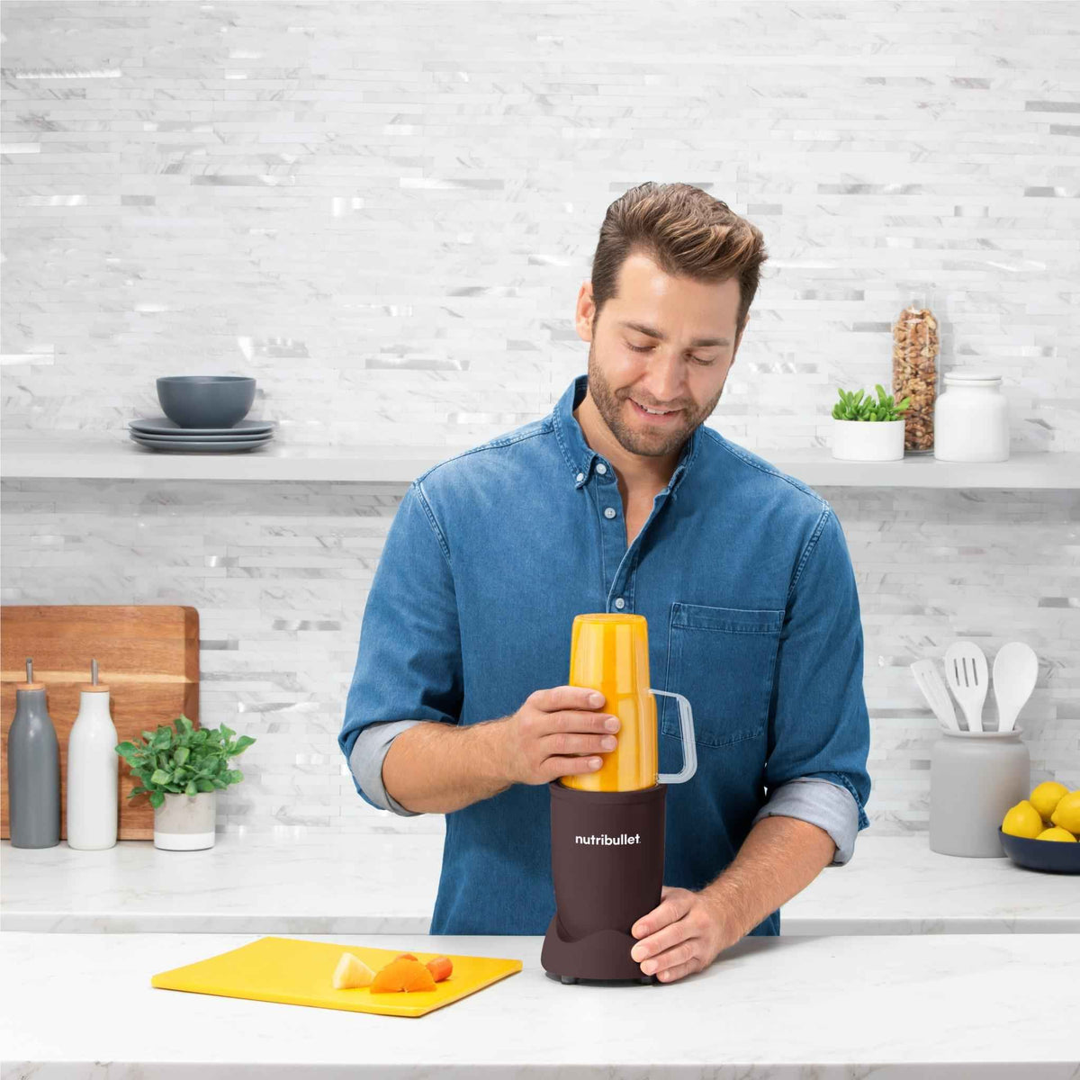 NutriBullet 700W Series Matte Personal Blender (Truffle Brown)