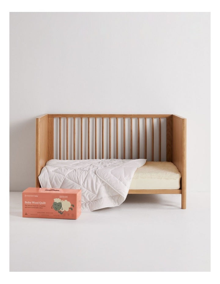 Baby Wool Quilt Cot in White