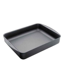 Classic Medium Roaster Pan 39x27cm in Black