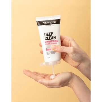 Neutrogena Deep Clean Brightening Foaming Cleanser 150g