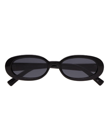 Outta Love LSP1802189 Sunglasses in Black