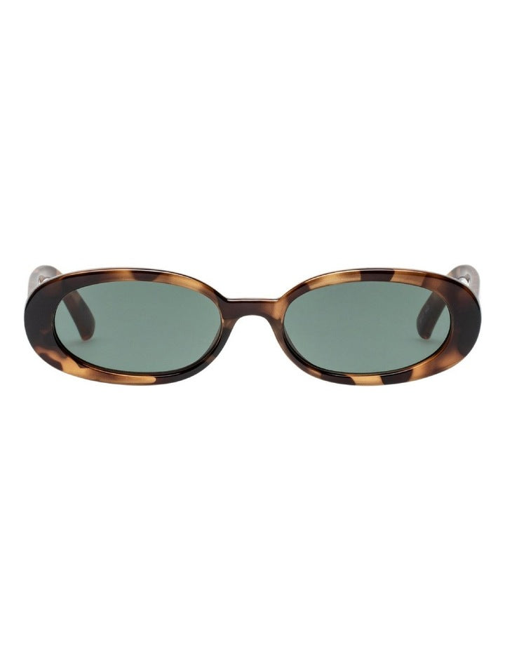 Outta Love LSP1802498 Sunglasses in  Tort Brown