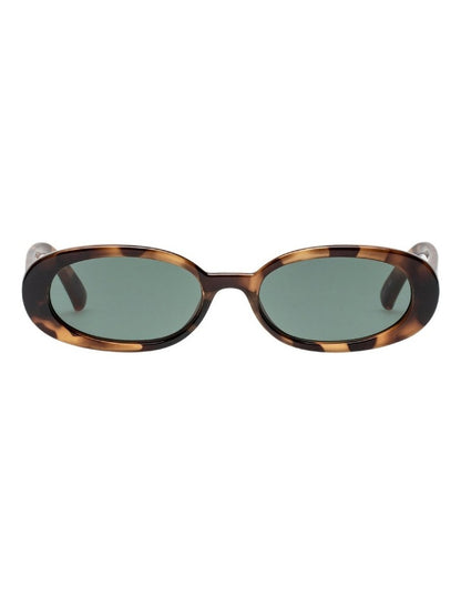 Outta Love LSP1802498 Sunglasses in  Tort Brown