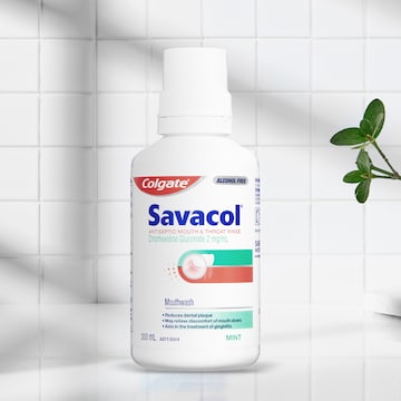 Colgate Savacol Mouth Wash Mint 300mL
