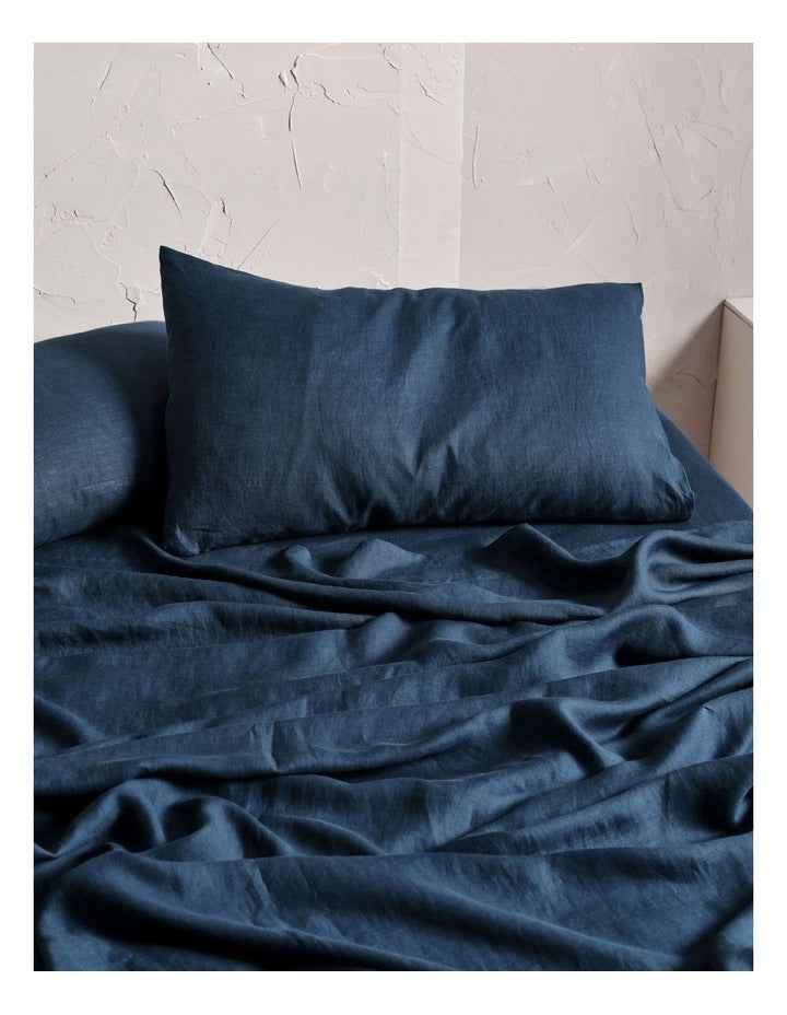 Nimes Washed European Linen Sheet Set In Navy