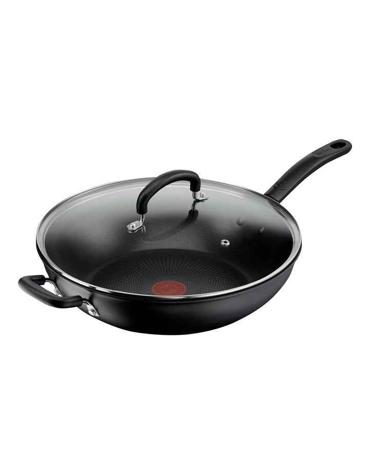 Specialty Hard Anodised Non-Stick Wok 32cm with Lid in Black