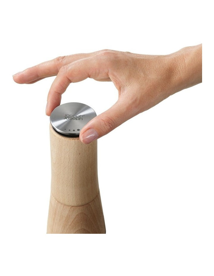 Milltop Wood No-Spill Pepper Mill in Beech