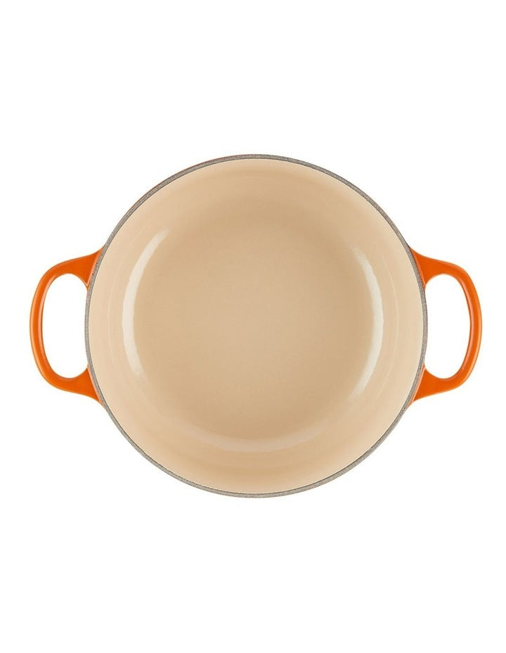 Signature Round Casserole 20cm/2.4Lt in Volcanic