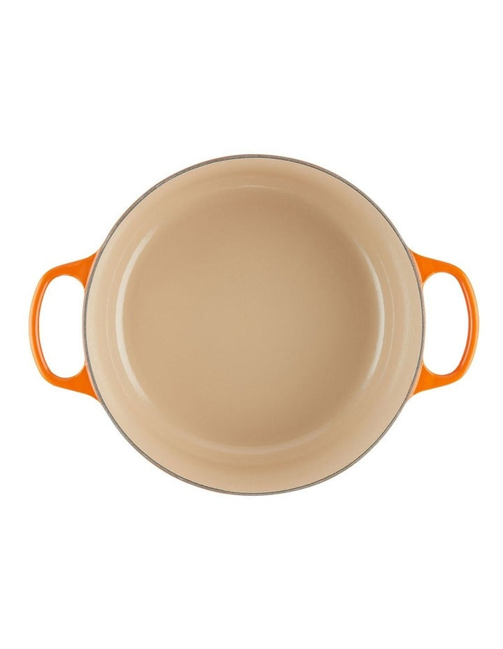 Signature Round Casserole 28cm/6.7Lt in Volcanic