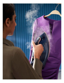 Perfectcare 8000 Series Steam Iron in Navy/Copper