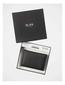 Pebbled Leather Magnetic Closure Wallet in Black