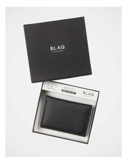 Pebbled Leather Magnetic Closure Wallet in Black