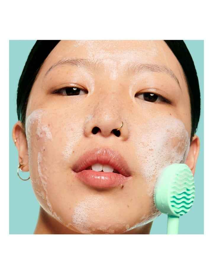 Good Cleanup Pore-Purifying Gel-to-Foaming Cleanser