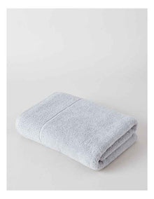 Clara Quick Dry Bath Towel in Silver
