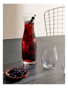 Plumm Carafe in Clear