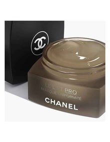 LE LIFT PRO MASQUE UNIFORMITÉ Corrects &shy; Redefines &shy; Evens