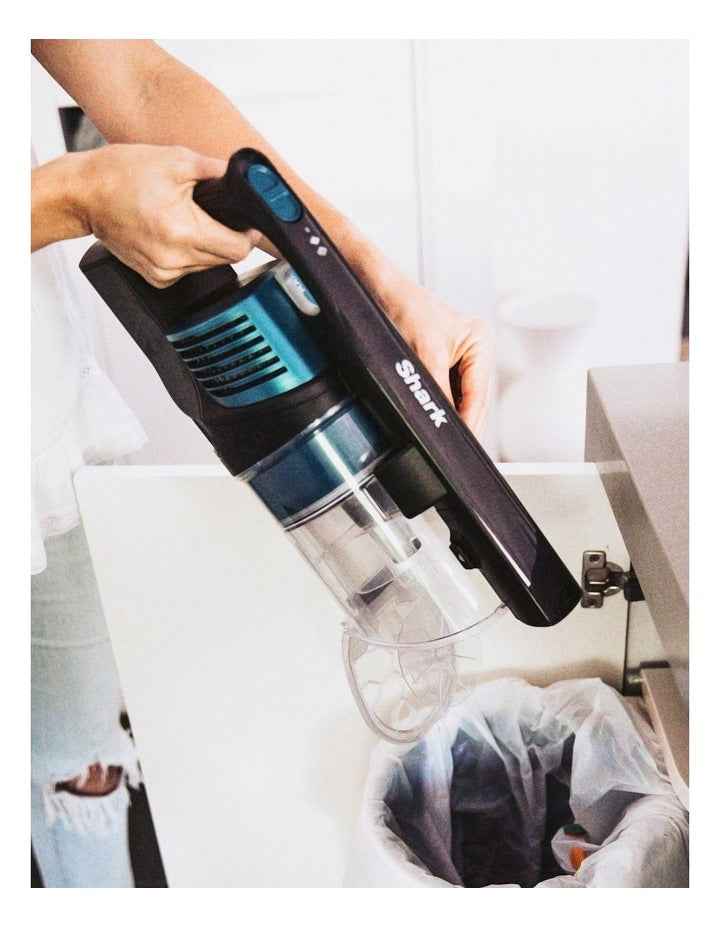 Cordless Vacuum with Self Cleaning Brushroll in Peacock Blue