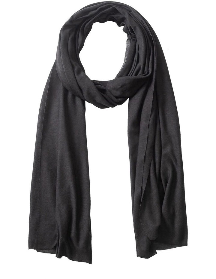Lightweight Stretch Scarf in Black