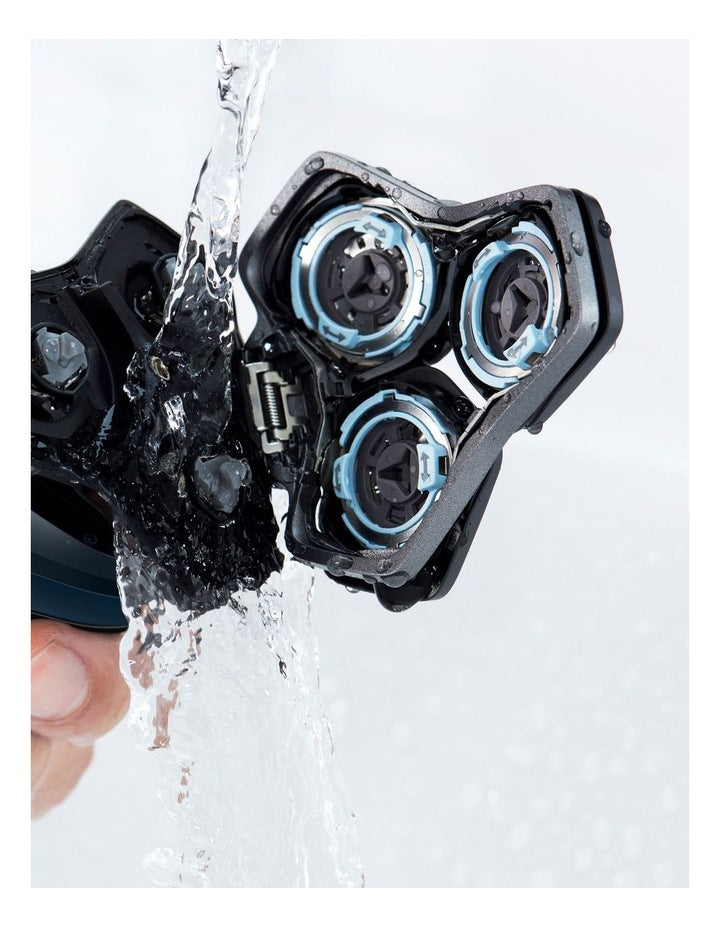 Shaver Series 5000 SkinIQ in Ocean Blue S5880/20