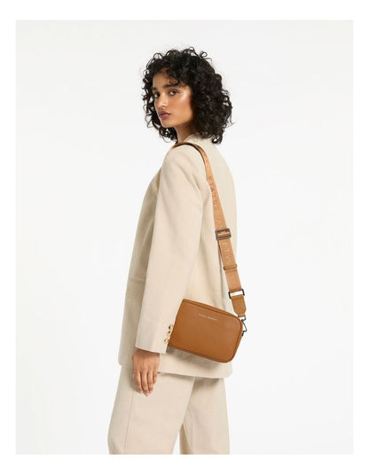 Plunder Crossbody Bag with Dual Straps in Camel