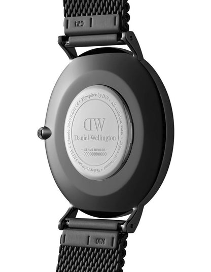 Classic 40mm Ashfield Black Dial Watch in Black