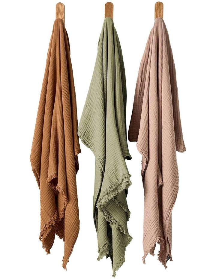 Crinkle Throw in Pecan