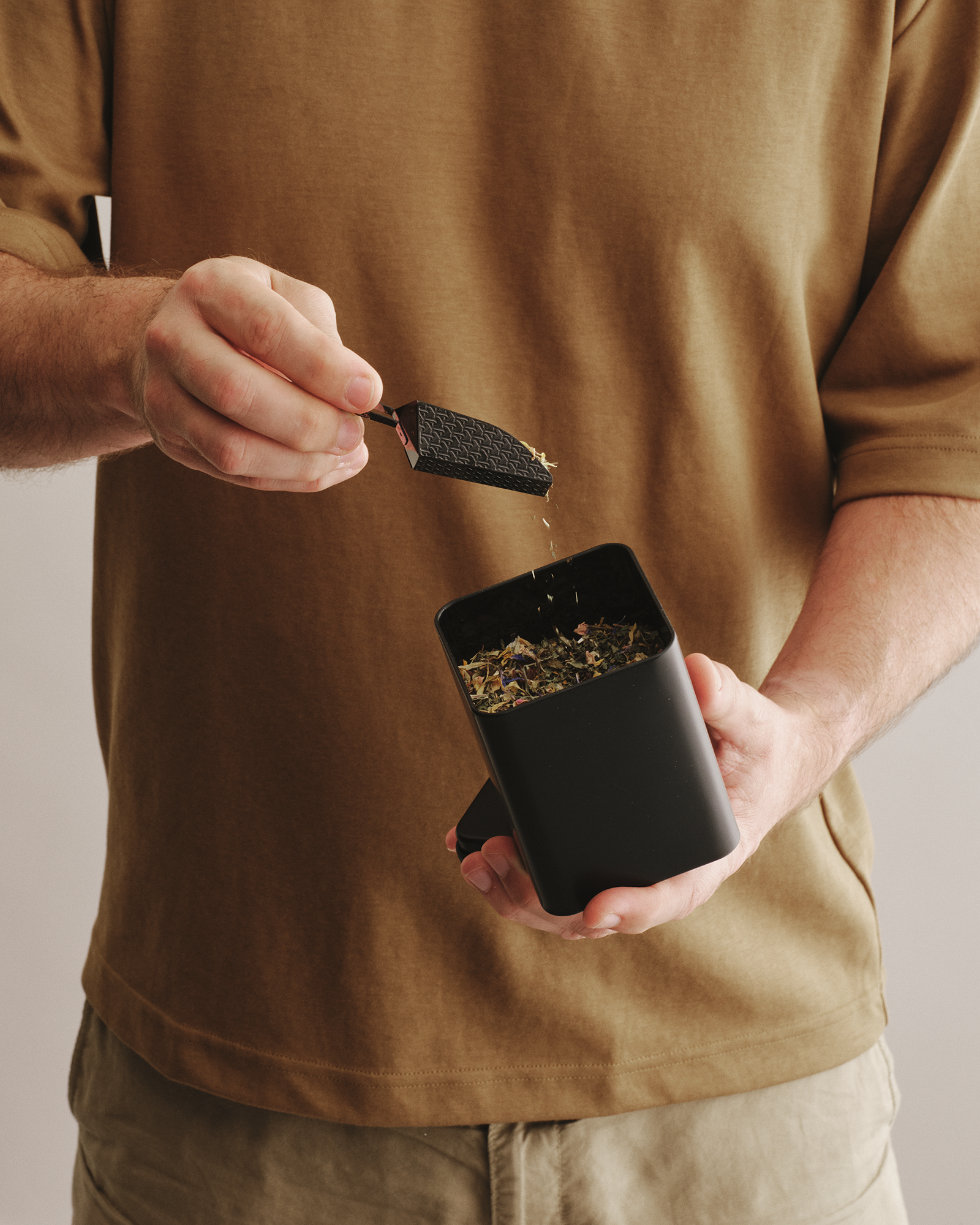 Magnetic Scoop T2 Black