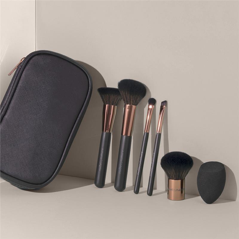 Nude by Nature Essential Collection Brush Set