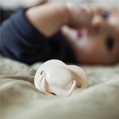 Tommee Tippee Natural Latex Cherry Soothers, Symmetrical Design, BPA-Free, 0-6m, White and Beige, Pack of 2 Dummies - GimmeNow