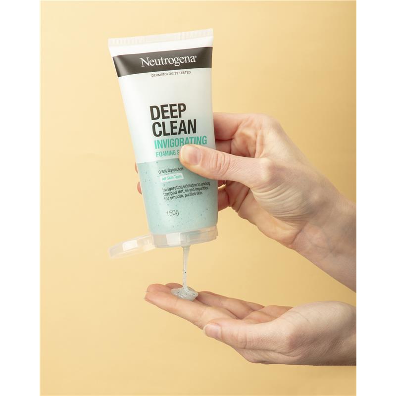 Neutrogena Deep Clean Invigorating Foam Scrub 150g - GimmeNow