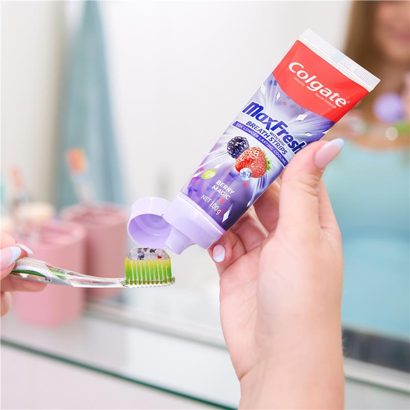 Colgate Toothpaste Max Fresh Berry Magic 100g