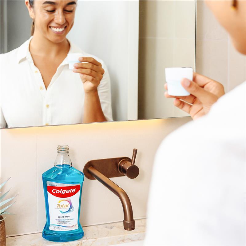 Colgate Mouthwash Total Clean Mint 500ml