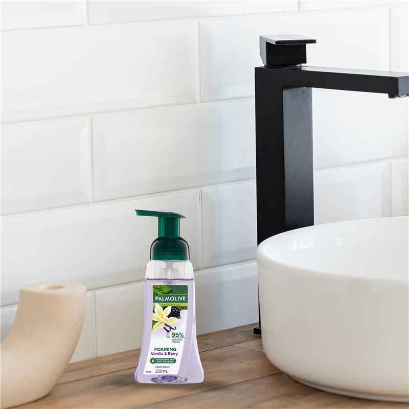 Palmolive Naturals Foaming Hand Wash Vanilla & Berry 250ml