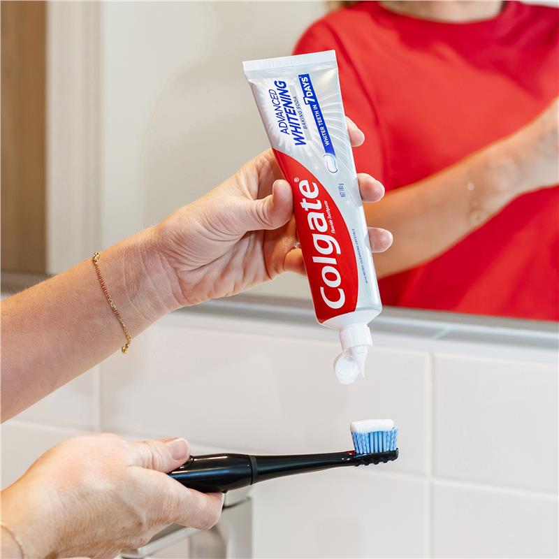Colgate Toothpaste Advanced Whitening Baking Soda 180g