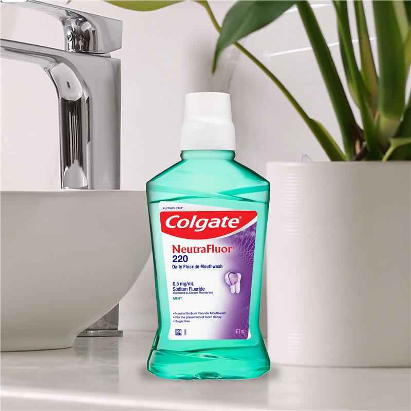 Colgate NeutraFluor 220 Daily Fluoride Mouthwash Mint 473mL