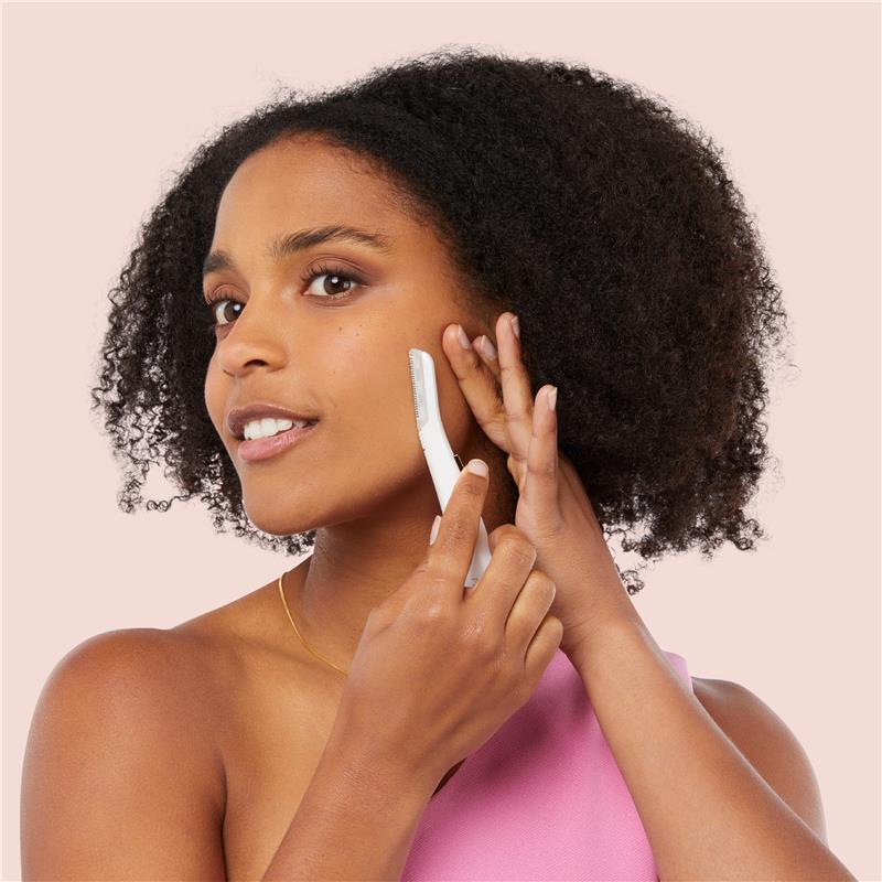 Flawless Finishing Touch Dermaplane Glow