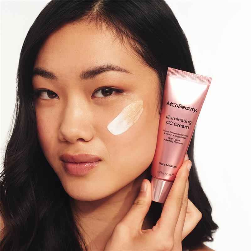 MCoBeauty Illuminating CC Cream Light Medium