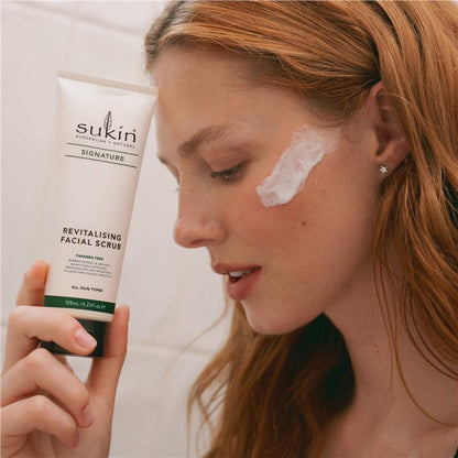 Sukin Signature Revitalising Facial Scrub 125mL