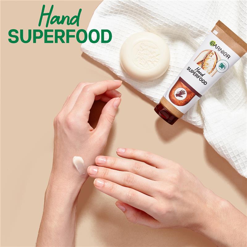Garnier Hand Superfood Cocoa & Ceramide Repairing Balm 75ml
