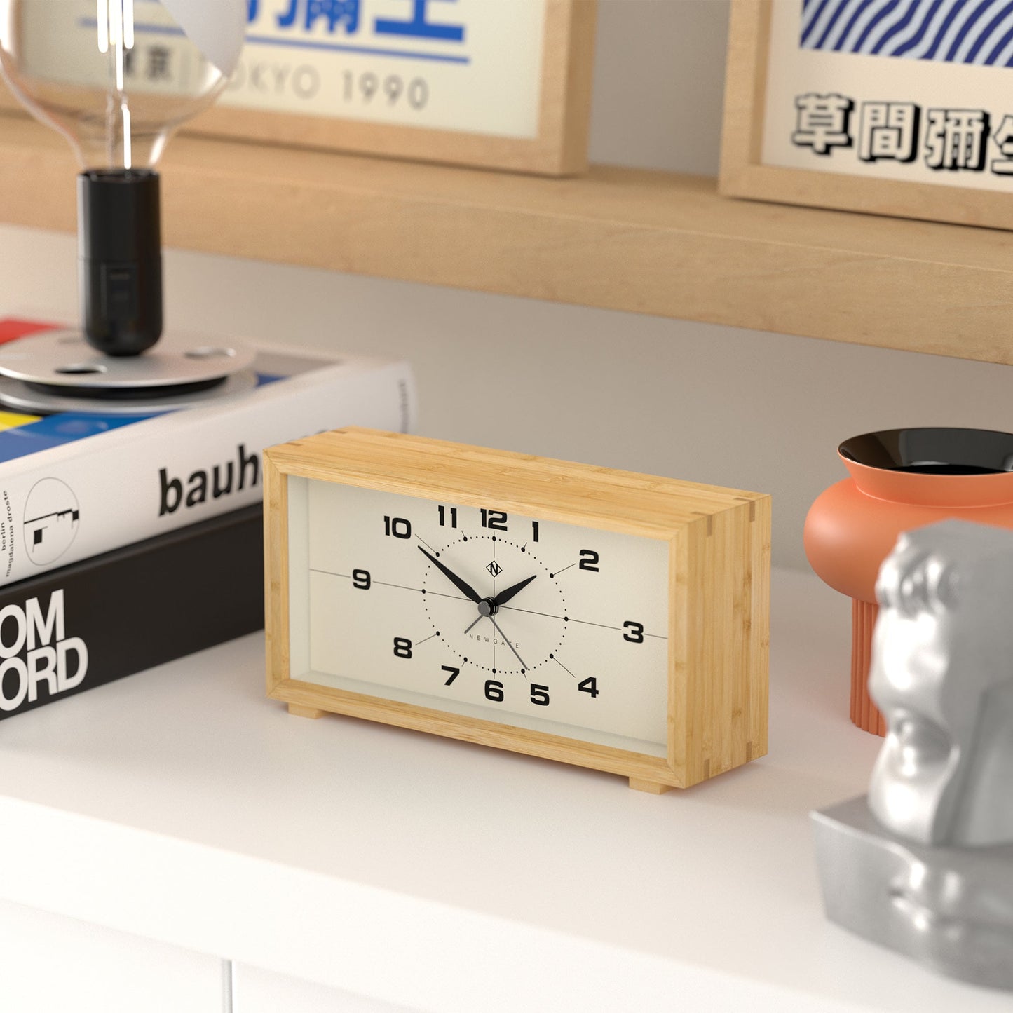 Lemur Alarm Clock - Retro-Inspired Arabic dial