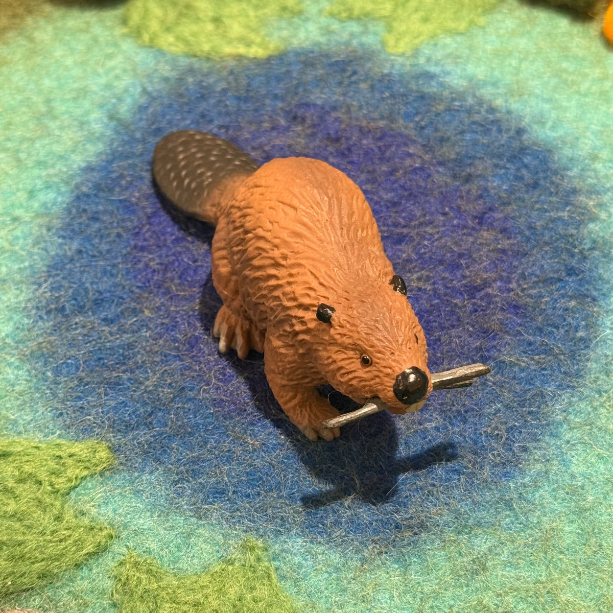 Beaver Figurine by Safari Ltd Woodland Collection Animal Figurines Clearance 3yrs+