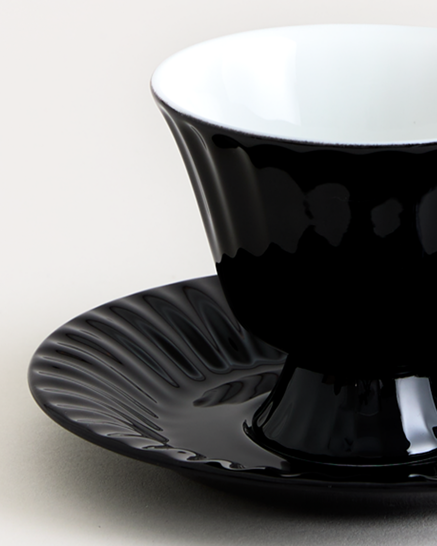 Ancora Cup & Saucer Black