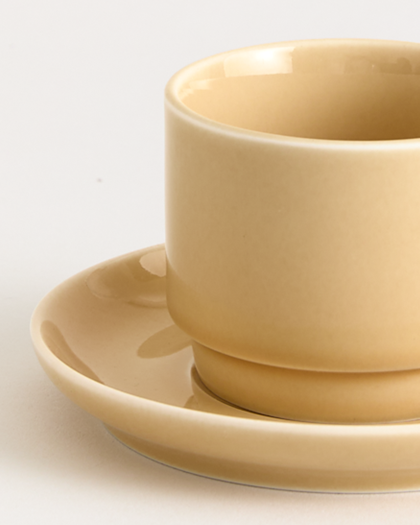 Billy Cup & Saucer Biscuit