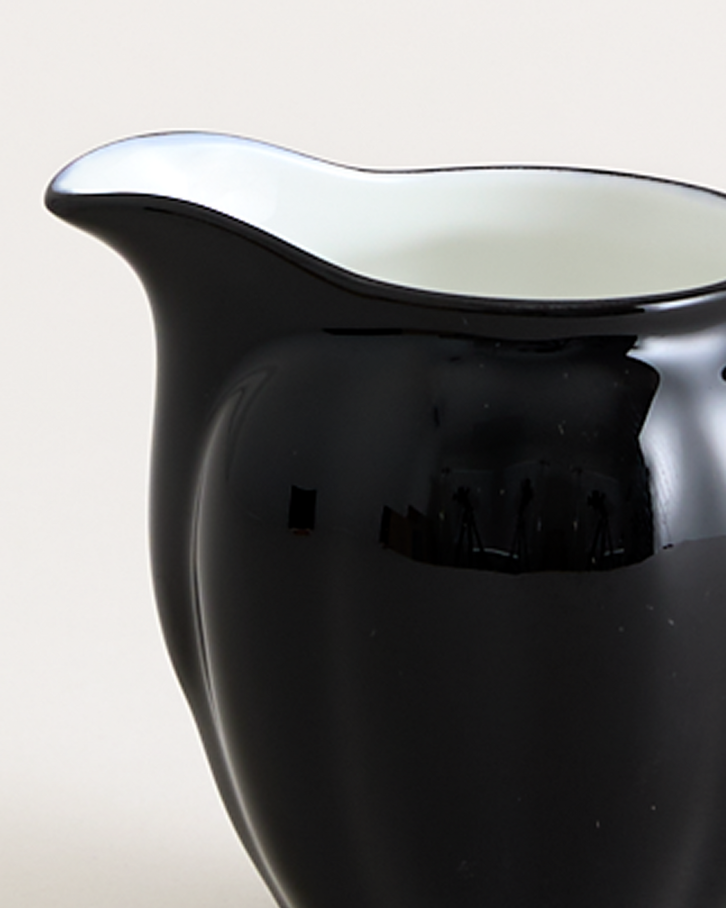 Ancora Milk Jug Black