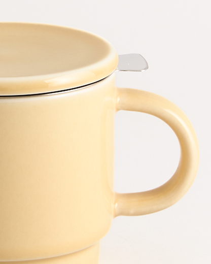 Billy Mug With Infuser Biscuit
