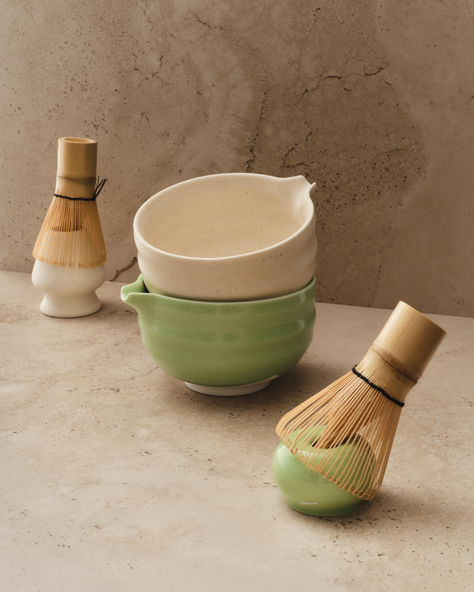 Hibi Chawan Spouted Matcha Bowl - Beige