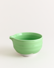 Hibi Spouted Matcha Bowl Pistachio