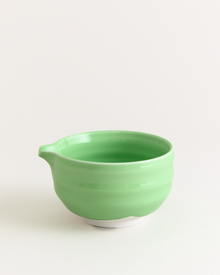 Hibi Chawan Spouted Matcha Bowl - Pistachio